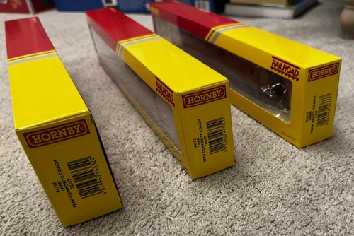 Hornby railroad carriages - ., 2x