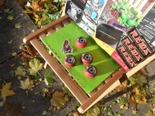 VINTAGE WORLD INDUSTRIES SKATEBOARD wheels RED 50mm?ONE MAN BAND UK EBAYER