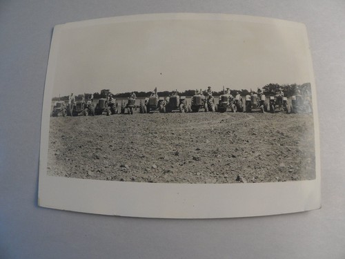Farming tractors men - tractors,