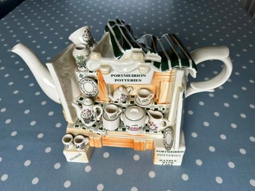 Large portmeirion china stall - large,