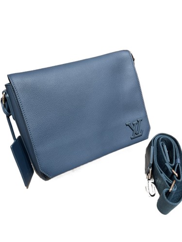 Authentic louis vuitton - louis,