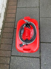 Mariner 25 litre metal outboard engine fuel tank and hose. Very good condition 