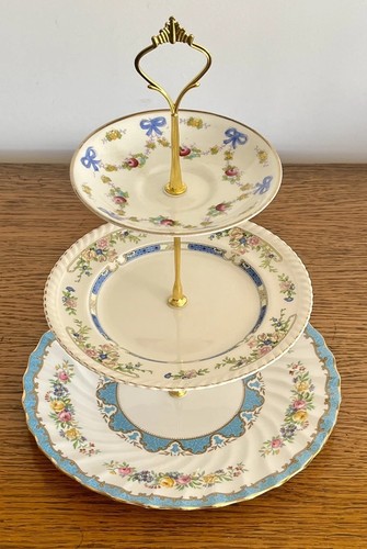 Beautiful tier cake - tier, stand