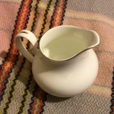 Bone China Queen Anne Gold