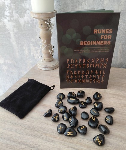 Black jasper crystal rune - black,
