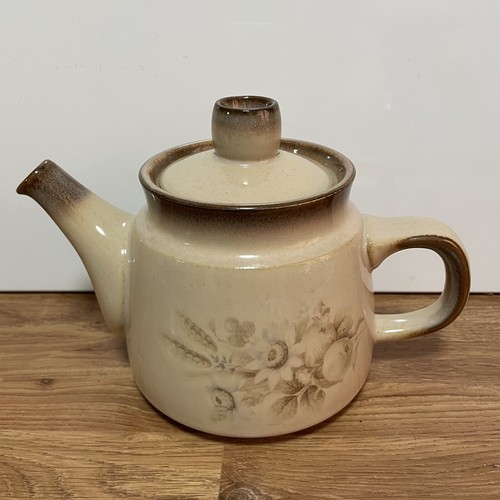 Denby memories tea pot - pot, chip