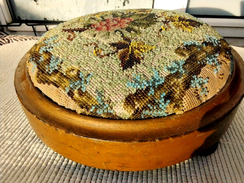 Antique victorian wooden - antique, round