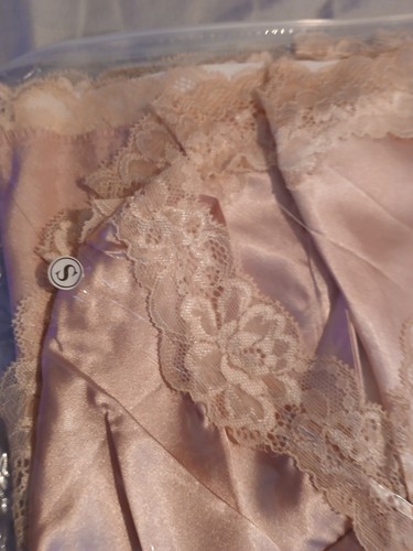 Light pink satin lace - light,