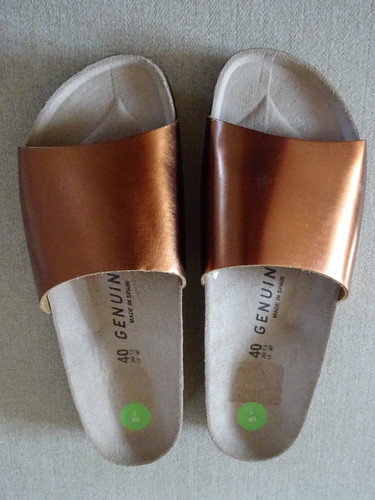 Bronze leather cork footbed