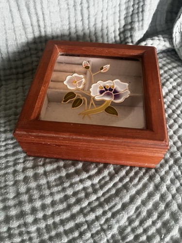 Vintage wooden jewellery - , box