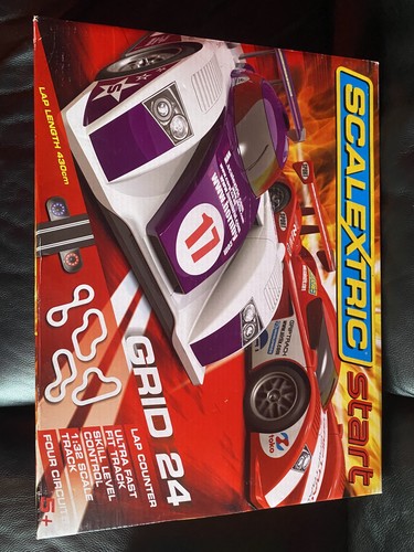 Scalextric start grid race - scalextric,