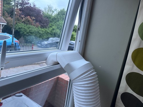 Air con top window outward - top,
