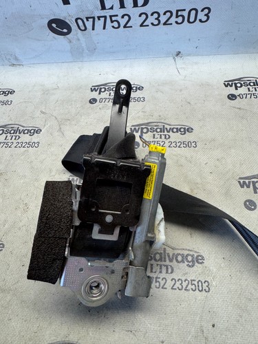 Ford fiesta mk7 - seat, belt