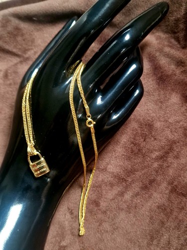 18karat saudi gold necklace - 18karat,