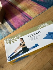 Yoga Kit - Map, Strap And Blocks