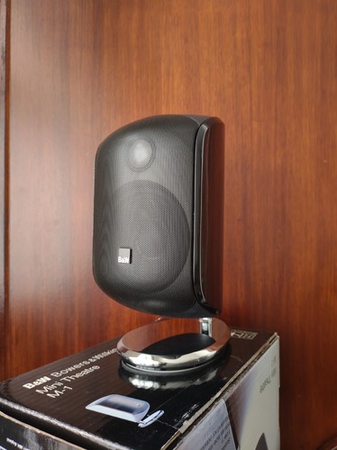 Bowers and wilkins m1 - b&w,