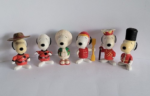 Mcdonalds happy meal snoopy - mcdonalds,