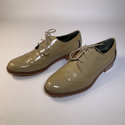 Barbour women patent - barbour,