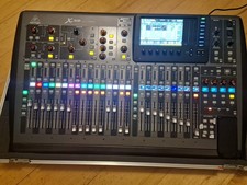 behringer x32 digital mixer