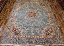 OLD PERSIAN CARPET WITH GREAT