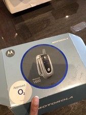 Motorola V600 Flip Phone