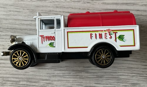 Corgi morris truck typhoo - corgi,