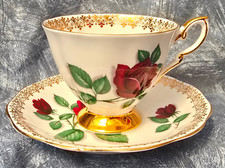 ROYAL STANDARD — RED VELVET