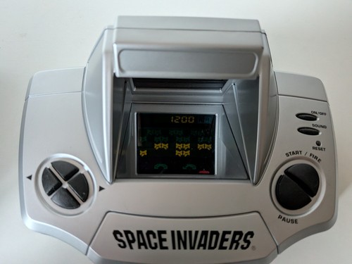 Space invaders handheld game - space,