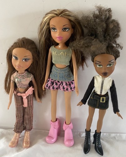 Bratz dolls bundle with - bratz,