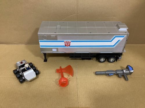 Takara tomy transformers - takara,