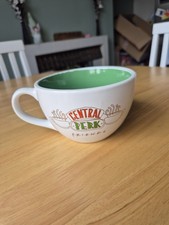 Friends series central perk - friends,