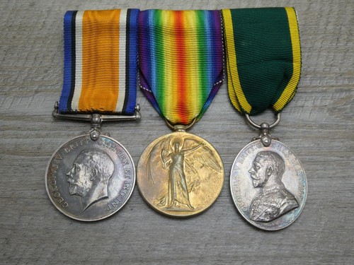 Wwi silver george - silver, v