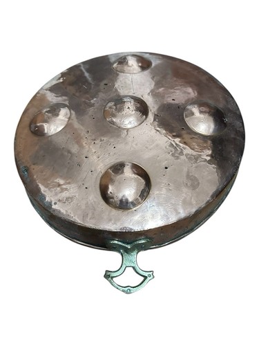 Old copper pot pan escargot - old, or