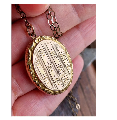 Antique 9ct gold locket - antique,