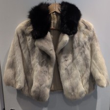 Beautiful vintage ivory with brown collar mink fur cape medium size M 