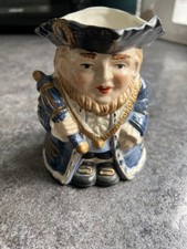 Lovely pol Porcelain Leonardo jug see picc 