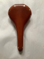 Brooks Swallow saddle. Titanium rails. Honey colour.