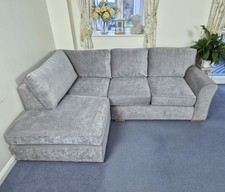 NEXT Michigan II Chaise Corner