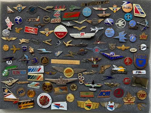 Collection pins badges
