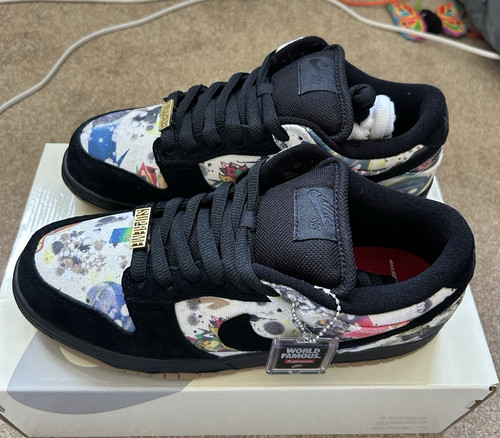 Brand new supreme nike - sb, dunk