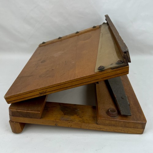 Vintage merretts wooden - vintage,