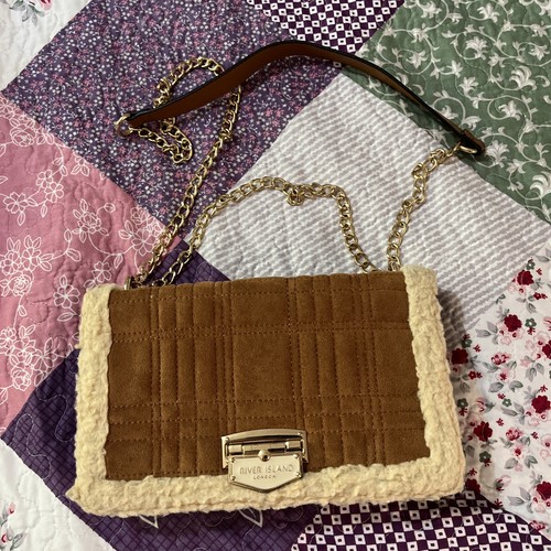 Tan quilted river - tan,