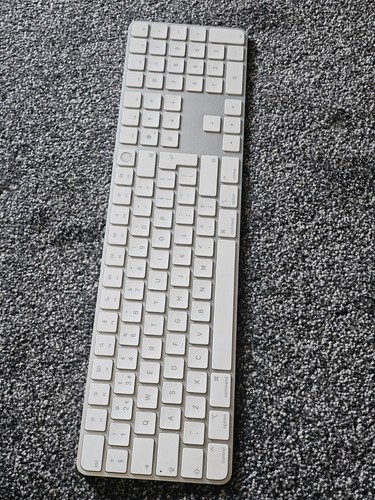 Apple magic keyboard - magic, touch