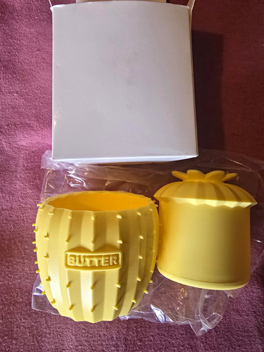 Yellow silicone butter crock - yellow,