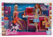2010 Glam Kitchen Barbie Set