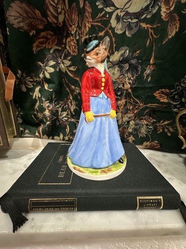 Aynsley lady fox figurine - fox,