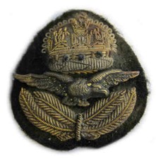 RAF Officer Cap Badge WWI 1918 into early WW2 Royal Air Force KC WW1 Aged WWII