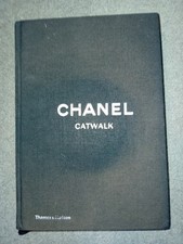 CHANEL Catwalk: Karl