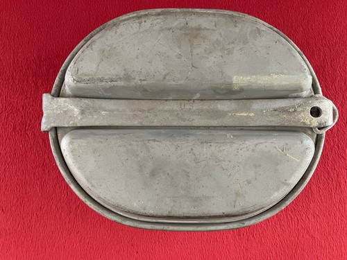 1942 dated mess kit - 1942,