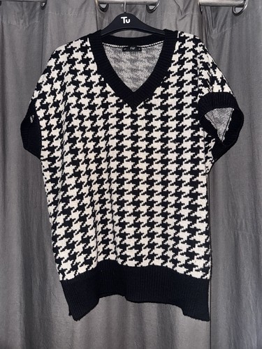 Black and white - white, houndstooth